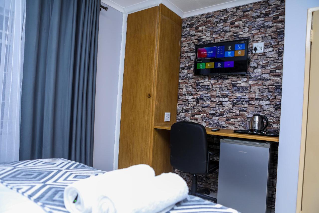 Volksrust Delux Guesthouse מראה חיצוני תמונה