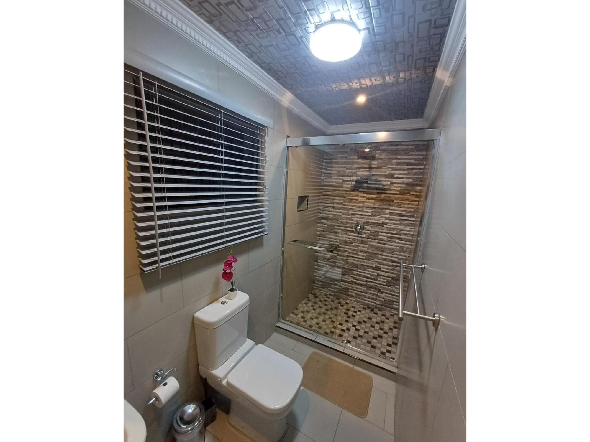 Volksrust Delux Guesthouse מראה חיצוני תמונה